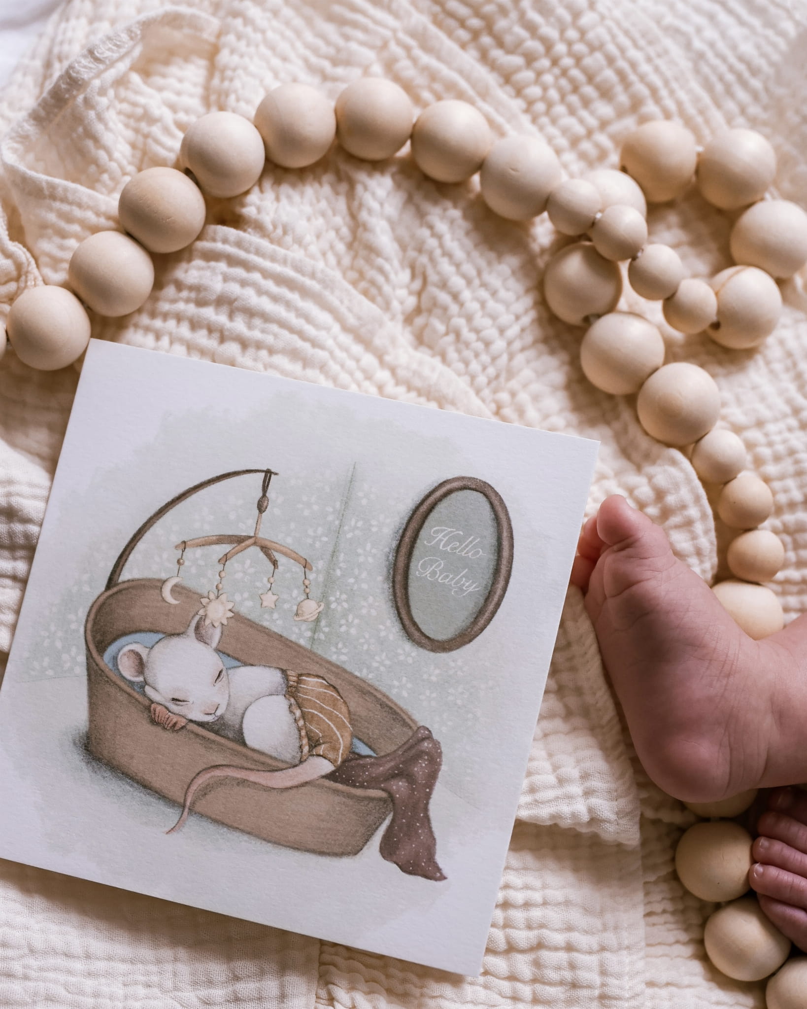 Myszka w koszu - kartka na narodziny Hi Little