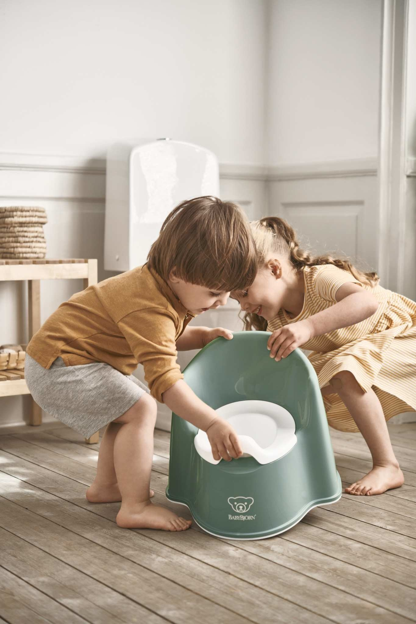 BABYBJORN nocnik zielony