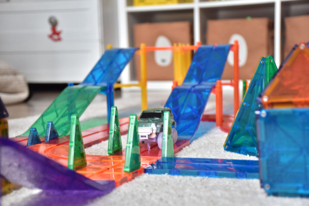 Zabawki dla dzieci z motywem pojazdu