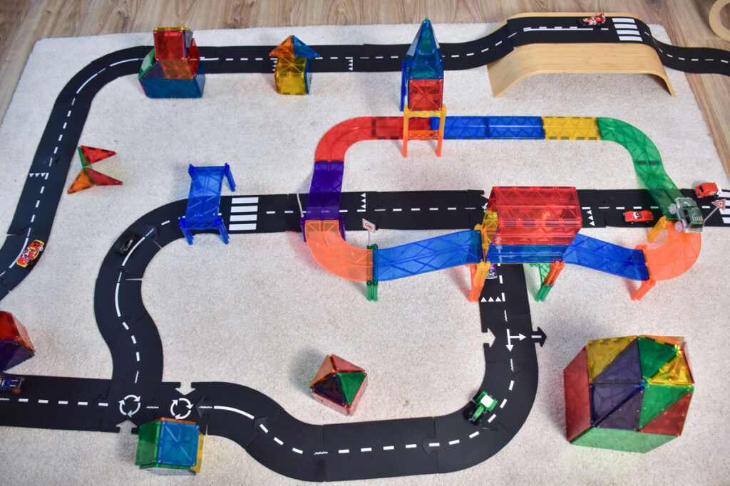 Zabawki dla dzieci z motywem pojazdu